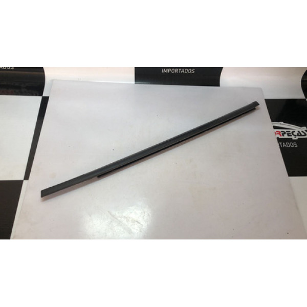 Pestana Externa Traseira Esquerda Nissan Kicks 2018