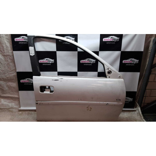 Porta Dianteira Direita Corsa Classic 04/10 Dianteira Direito