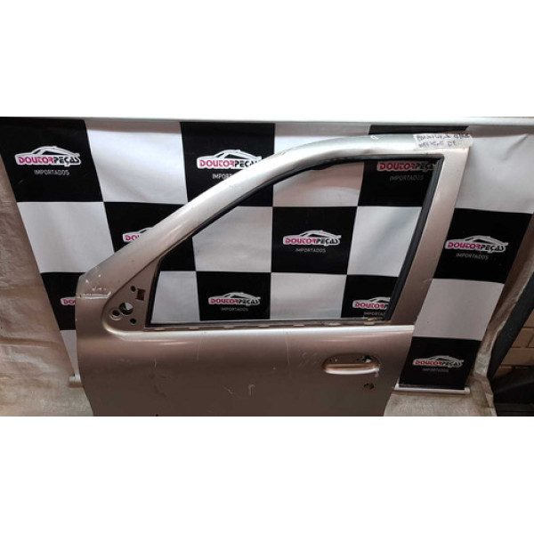 Porta Dianteira Esquerda Palio Weekend/siena 97/06 /detalhe Dianteira Esquerdo