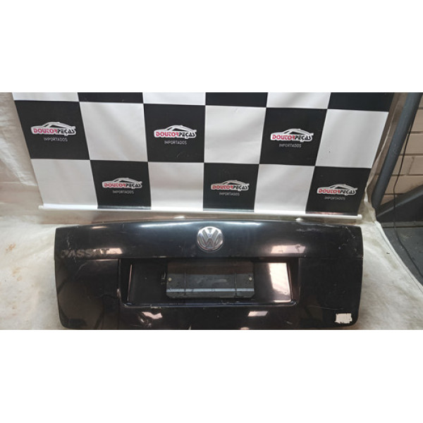 Tampa Traseira Passat 01/05 Preto