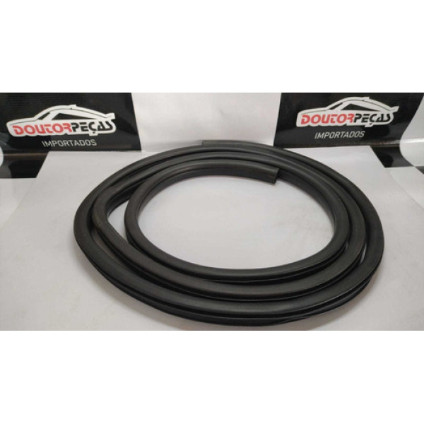 Borracha Vedacao Dianteiro Esquerdo Nissan Versa 2020 Preto