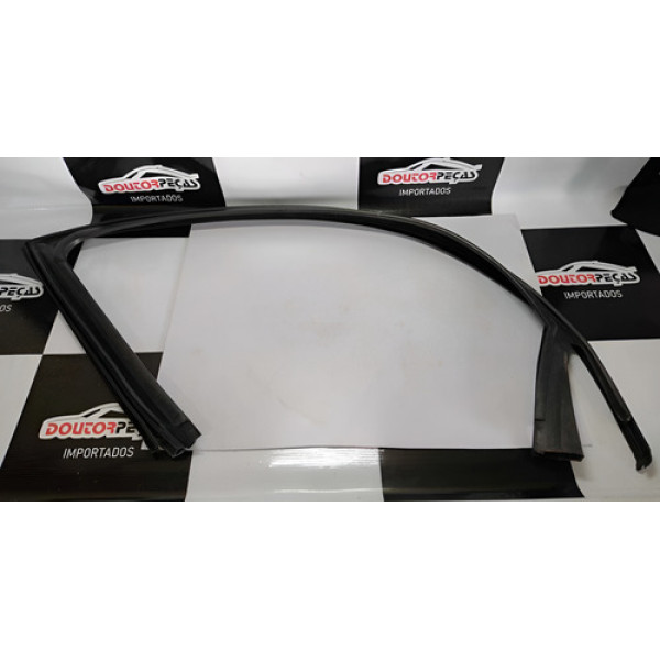 Borracha Guarnicao Porta Diant Esquerda Megane Grand Tour 08 Preto