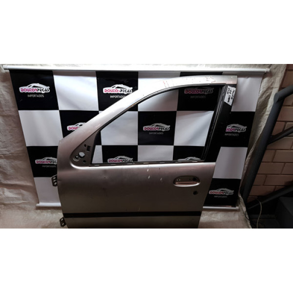 Porta Dianteira Esquerda Palio Fire 01/04  4 portas Dianteira Esquerdo Prateado