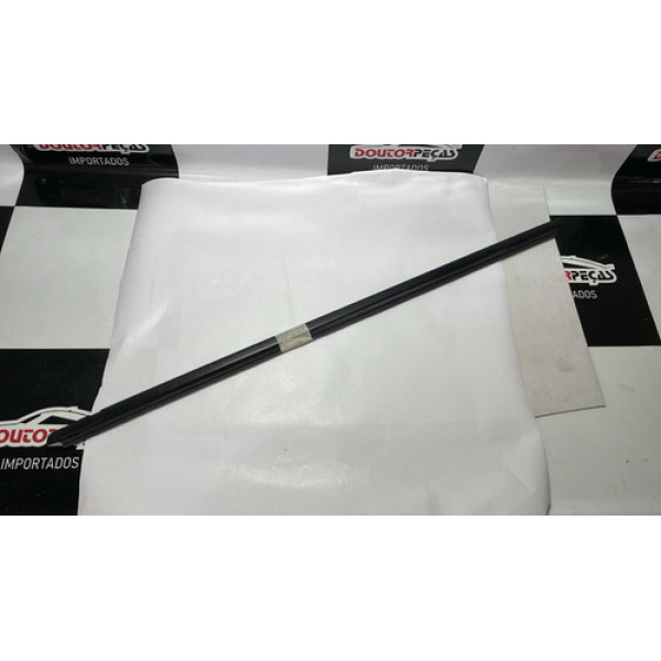 Pestana Externa Nissan March Dianteira Esquerda 2013