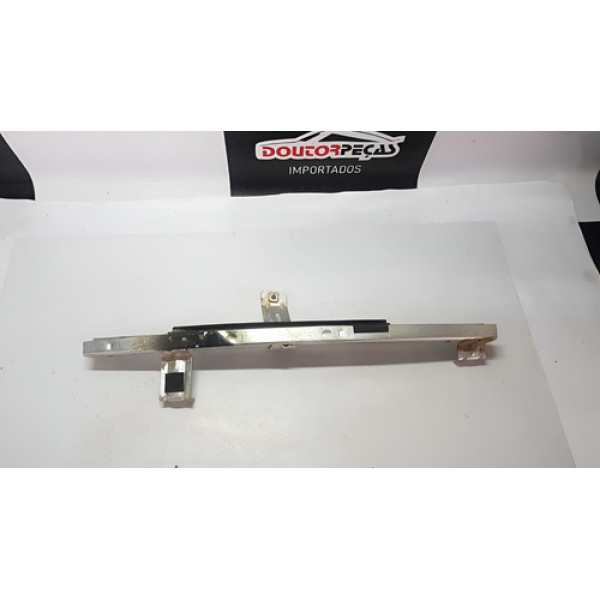Guia Do Vidro Dianteira Direita Ford Ka 08 a 13 Prateado