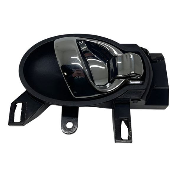 Macaneta Interna Porta Dianteira Direita March 2013 2016 Prateado Dianteira