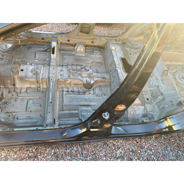 Recorte Lata Lateral T Esquerda J3 Turin 2012