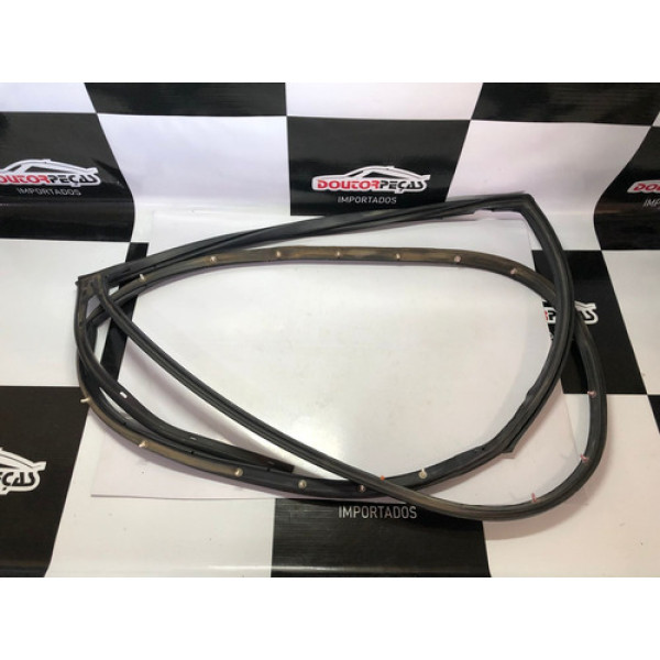 Guarnicao Borracha Porta Traseira Esquerda Tucson 2010