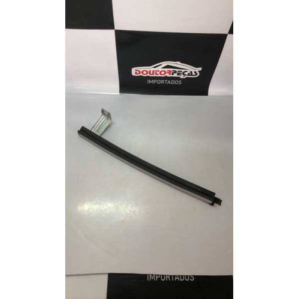 Guia Canaleta Vidro Porta Traseira Direita Nissan Kicks 2018