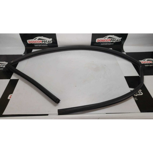 Guarnicao Dianteira Esquerda Nissan Versa 2020 Preto