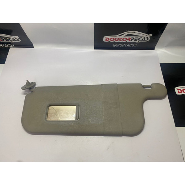 Quebra Sol Dianteiro Esquerdo Pajero tr4 2007