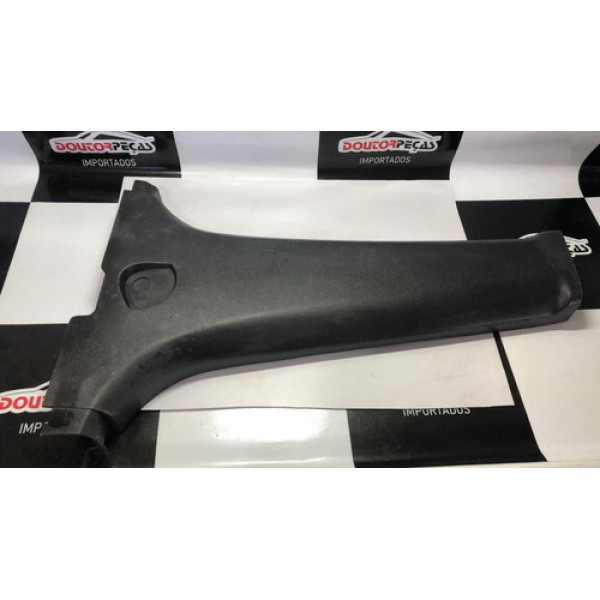 Acabamento Coluna Esquerda Sportage 2010