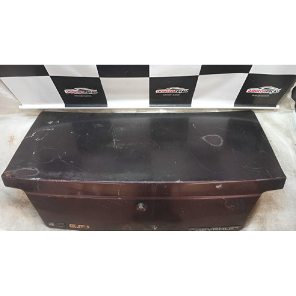 Tampa Traseira Monza Tubarão 91/96  Vermelho