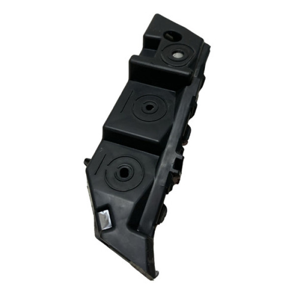 Guia Parachoque Dianteiro Direito Cobalt 2013 2015 (usado)