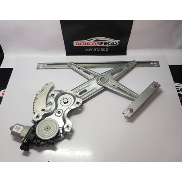 Maquina De Vidro Dianteira Direita Com Motor Nissan Versa 