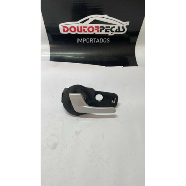 Maçaneta Interna Esquerda Fiat Strada 2015 1.4 Dianteira