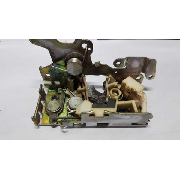 Fechadura Dianteira Direita Sprinter