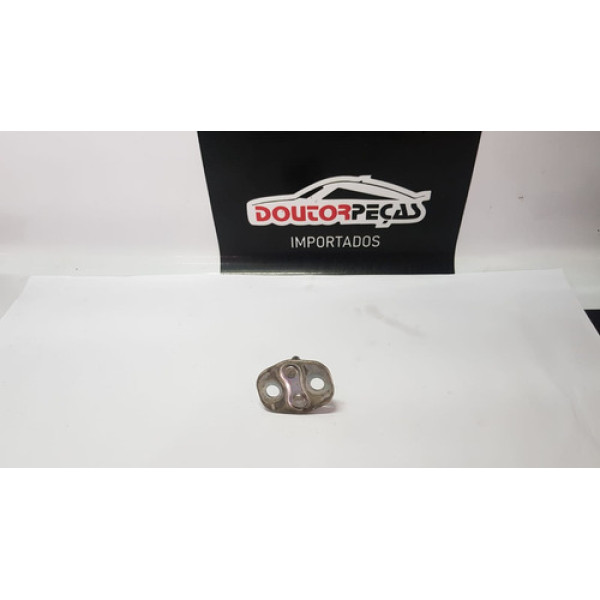 Trava Batente Porta Mala Hyundai Tucson  05 a 12