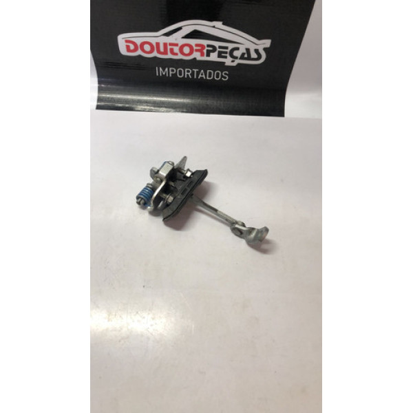 Limitador Da Porta Dianteira Direita Renault Oroch 2017 